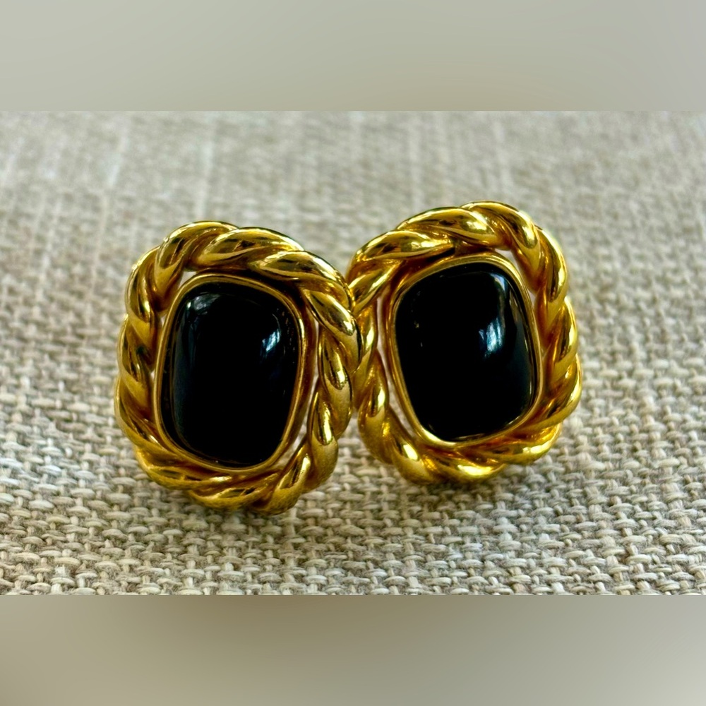Vintage Dior Clip-on earrings black and gold color